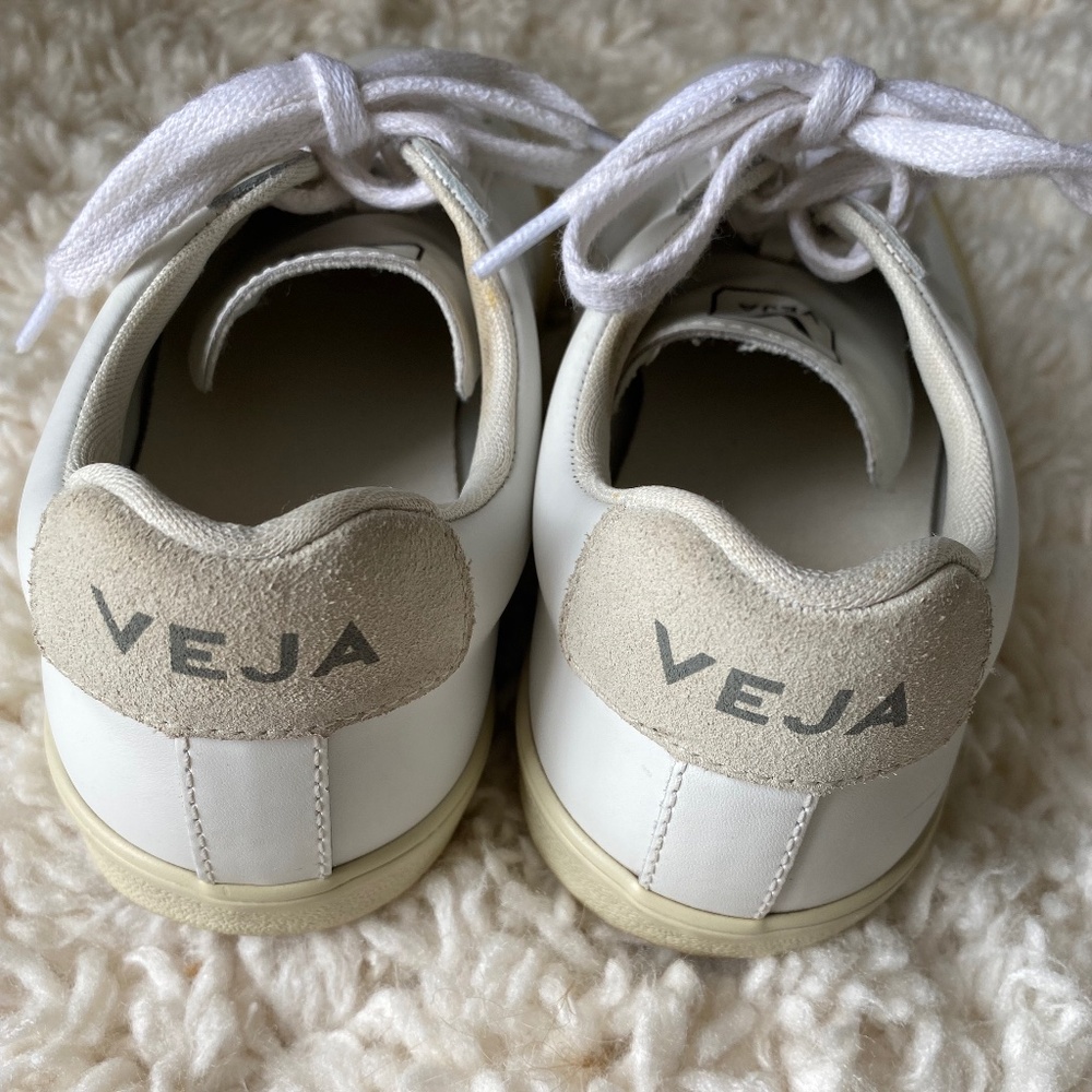 Veja Sneakers Size 7